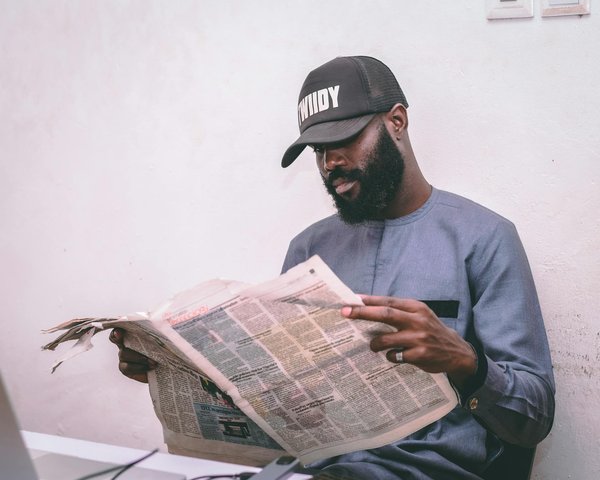 Astuces incontournables pour rester à jour avec l'actualité efficacement